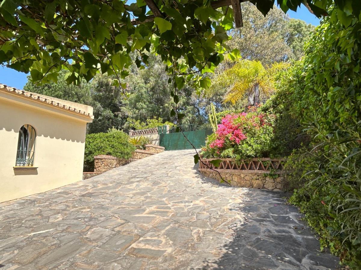 Villa Close To The Beach In ماربيا المظهر الخارجي الصورة